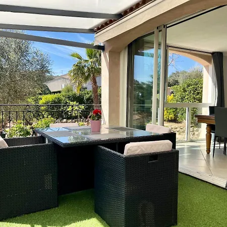 Semesterbostad Maison De 2 Chambres Avec Jardin Clos Et Wifi A Raphael A 4 Km De La Plage