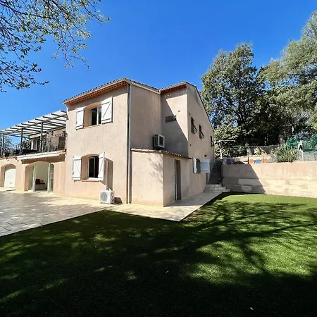 Maison De 2 Chambres Avec Jardin Clos Et Wifi A Raphael A 4 Km De La Plage * Saint-Raphaël